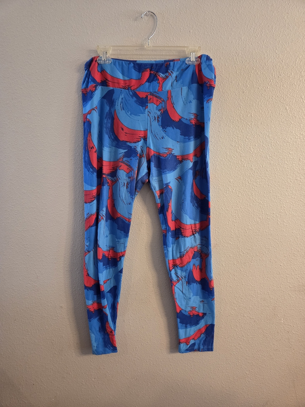 Bold LuLaRoe TC leggings blue & pink abstract brush Strokes